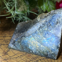 【宇宙エネルギー】虹　ラブラドライト　レインボー　磨き　原石　ラフストーン 6枚目の画像