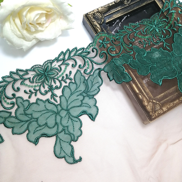 特別価格❣ 2m ラメ入り グリーン 花柄 刺繍 チュールレース