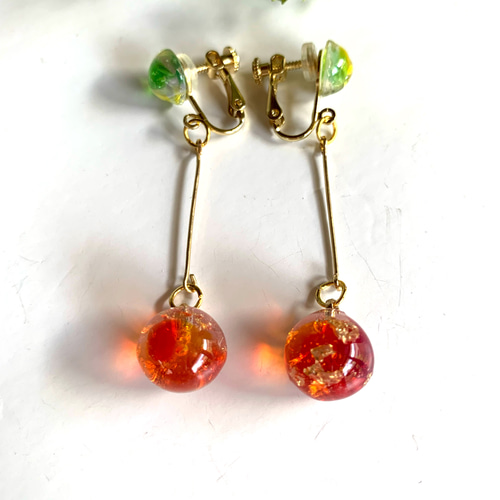 琉球ガラス入りレジンイヤリング イヤリング・ノンホールピアス