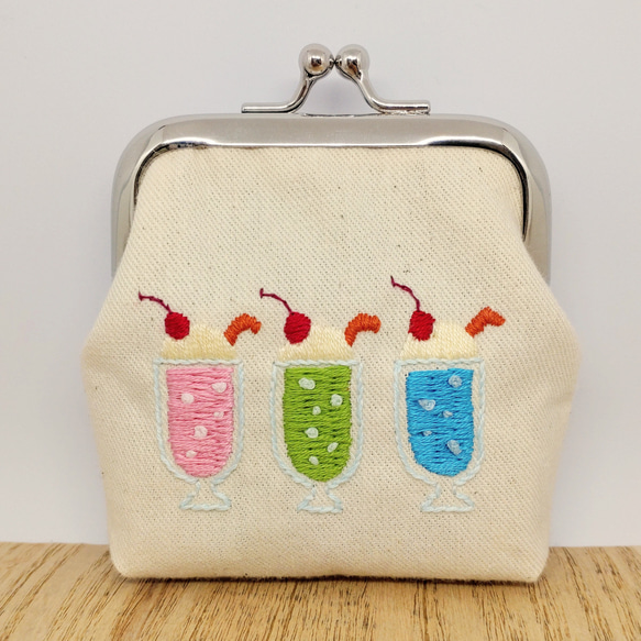 ハンドメイド　手刺繍ガマ口セット ハンドメイド 手刺繍ガマ口セット