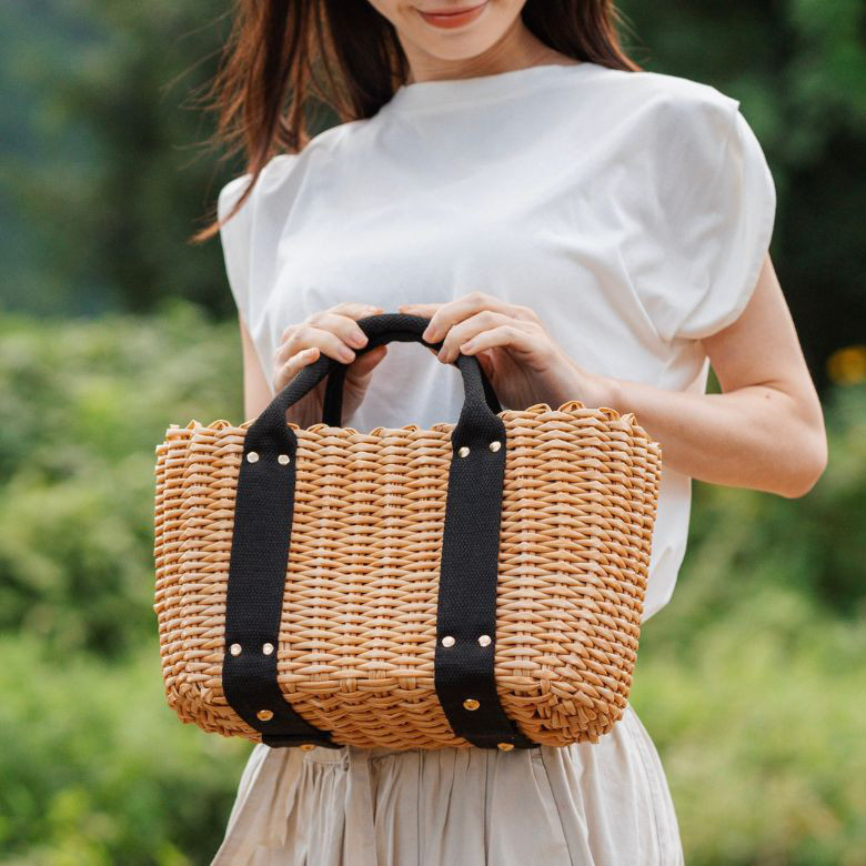 【水にも強いビニール素材】 手編み かごバッグ 2way 斜めがけ ショルダーバッグ トートバッグ 春バッグ 夏 221