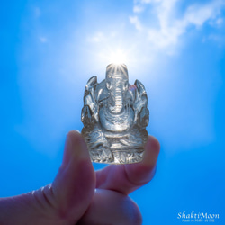【ガネーシャ神像・ヒマラヤ水晶114】天然石彫刻置物・スタチュー・インドの神様・商売繁盛・学問の神様 1枚目の画像