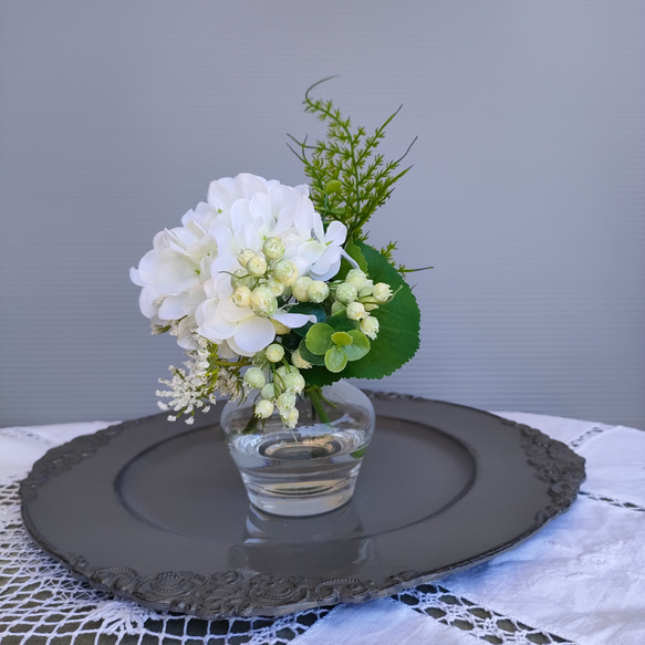 アーティフィシャルフラワー+アレンジメント 造花+アレンジメント 紫陽花 フェイクウォーター 3日以内発送 白い花 3枚目の画像