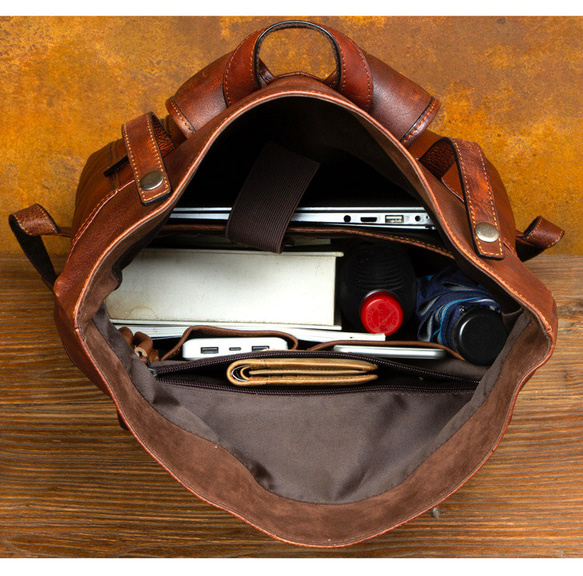 頑丈で厚い植物タンニン鞣し牛革リュック 大容量本革バックパッ 