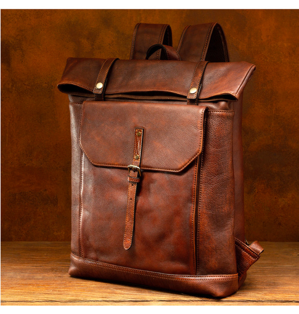 頑丈で厚い植物タンニン鞣し牛革リュック 大容量本革バックパッ 