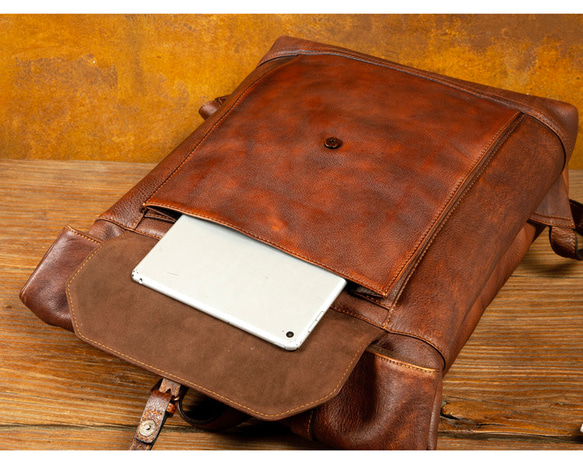 頑丈で厚い植物タンニン鞣し牛革リュック 大容量本革バックパッ 