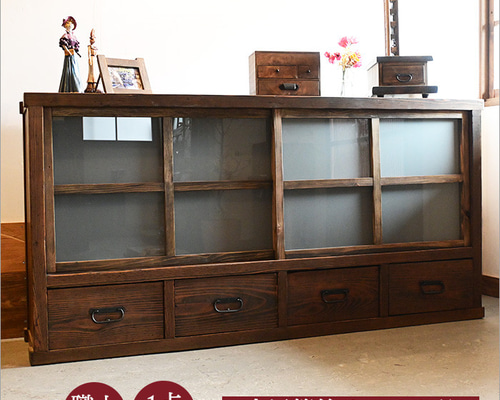 古民家の趣を残すリメイク家具 杉材の水屋箪笥ローボード 食器棚 収納