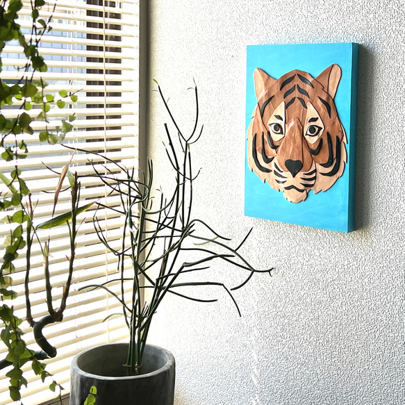 レザーのコラージュアート（トラ）タイガー A4サイズ 木製パネル 原画 8枚目の画像