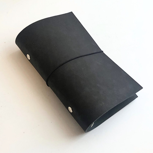 バイブルサイズ手帳（栃木レザー、黒） 国産ブランド『栃木レザー』システム手帳 シンプル【極