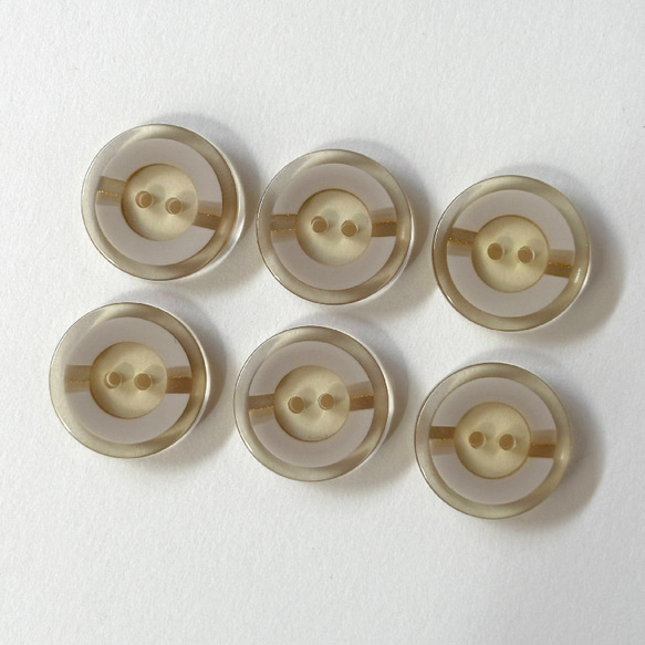 ベージュ円筒形プラスチックパーツ2個セット ボタン レトロ 円形 丸型 ベージュ クリア 二つ穴 17mm 6個セット ek