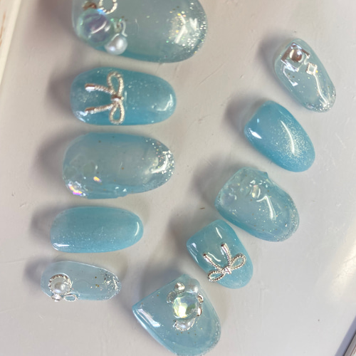 シアー ちゅるん シルバーラメ 水色 ネイルチップ ネイルチップ（つけ
