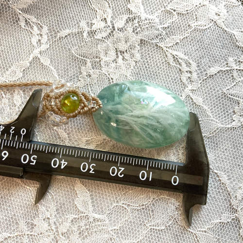 高品質　エンジェルフェザーフローライト マクラメ編みネックレス 　2 エンジェルフェザーインフローライト マクラメ編みネックレス A