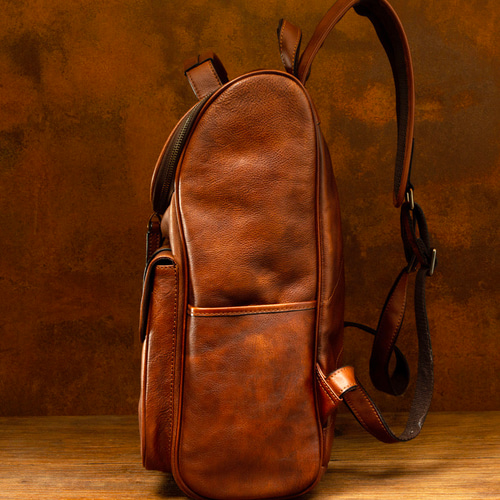 大容量本革リュック 頑丈で厚い植物タンニン鞣し牛革バックパッ
