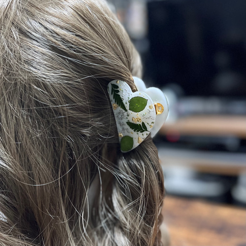 ボタニカルフラワーレジンヘアゴム&バンスクリップ2点セット