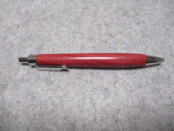 ピンクアイボリー　リップマーク　「桃色の象牙」　ガラスコート仕上げ　木軸ボールペン(シャープペンシル)　希少材  　 2枚目の画像