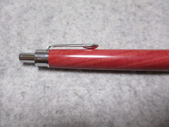 ピンクアイボリー　リップマーク　「桃色の象牙」　ガラスコート仕上げ　木軸ボールペン(シャープペンシル)　希少材  　 9枚目の画像