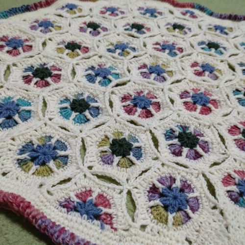 モチーフつなぎのマルチマット マルチカバー モチーフつなぎのマルチマット マルチカバー その他インテリア雑貨