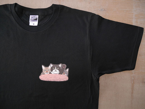new猫半袖Tシャツ黒/挙手 3枚目の画像