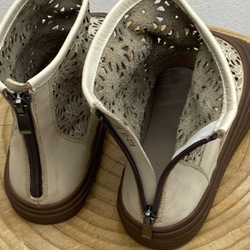 春秋夏シンプル一層目本革　女の子　ゆったり　婦人靴サンダル　大きサイズ　幅広　長靴 3枚目の画像
