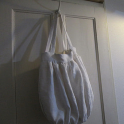 フランスアンティークダマスク織りリネンイニシャル刺繍のバルーンシルエットバッグ 15枚目の画像
