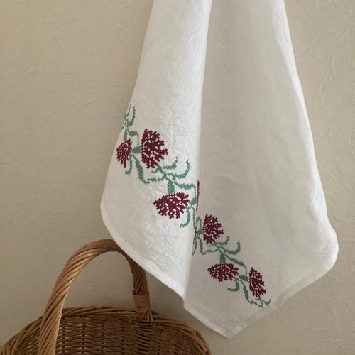 ホワイトリネンクロス カーネーション手刺繍 その他キッチン小物 Ha