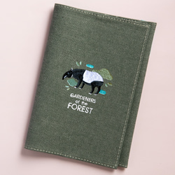 【手帳カバーB6サイズ】マレーバク「GARDENERS of the FOREST」刺繍 4枚目の画像