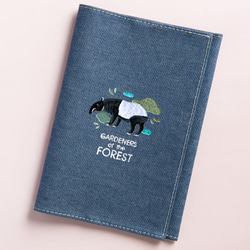 【手帳カバーB6サイズ】マレーバク「GARDENERS of the FOREST」刺繍 8枚目の画像