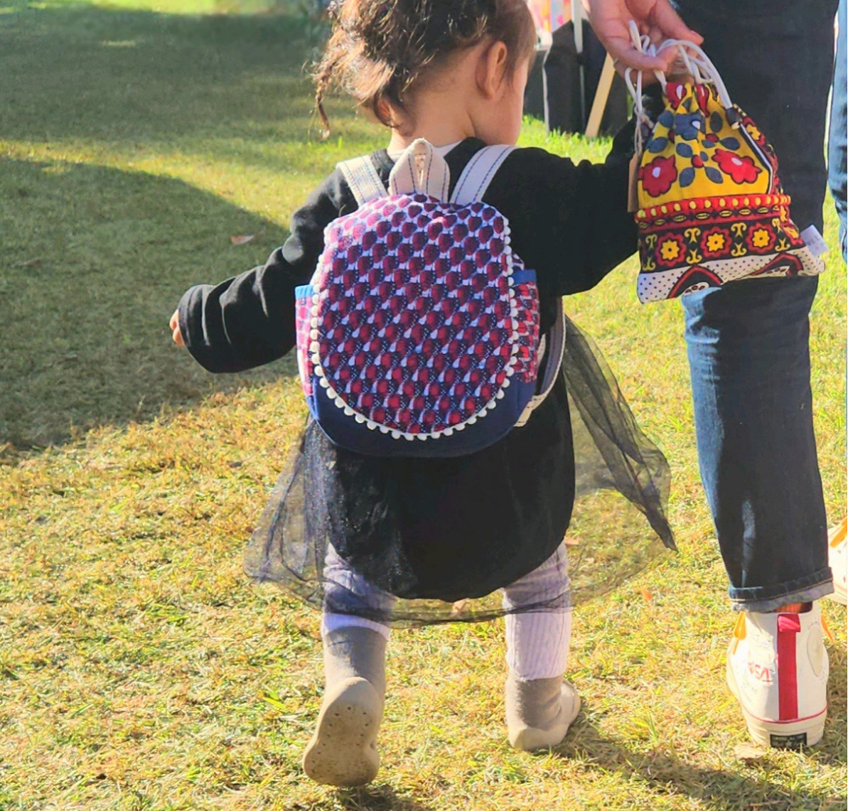 【ベビーリュック】アフリカ布　カンガ　キテンゲ出産祝い　一升餅　誕生日プレゼント　リンクコーデ　親子コーデ　おそろい