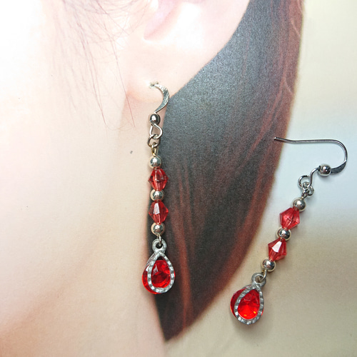 1152-ジュエリークリップ雫レッドピアス ピアス（フック・チェーン 