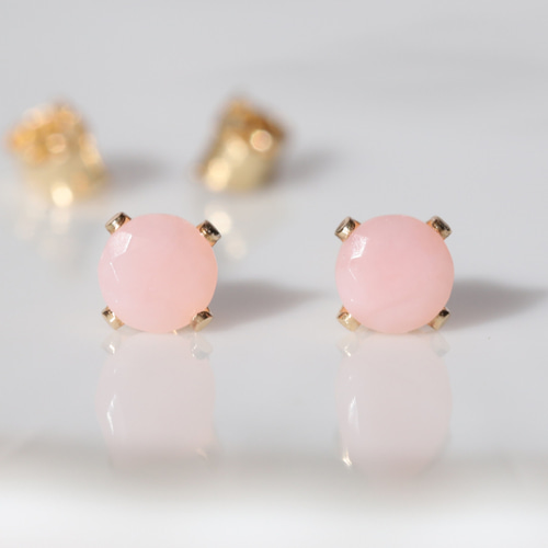 桜◇ピンクオパール『幸せ』一粒ピアス◇4mm【14kgf/サージカル 