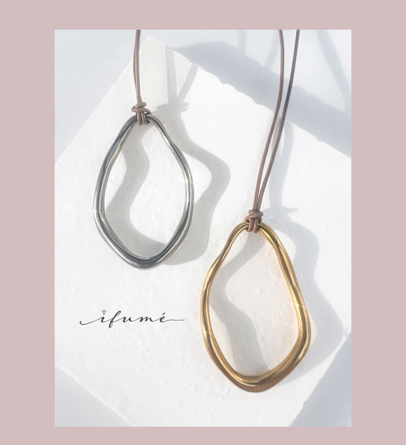 【ifumé】大きめオーバルの細革紐ロングネックレス 金属アレルギー対応 サージカルステンレス 3枚目の画像