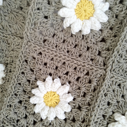 【受注制作】Cotton100%手編み　オリーブグリーンのマーガレットブランケット 6枚目の画像
