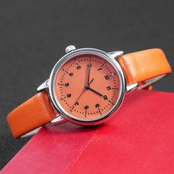 レディース 反時計回りのエレガントな腕時計 オレンジ ダイヤルとストラップ パーソナライズされた腕時計 世界中に無料配送 3枚目の画像