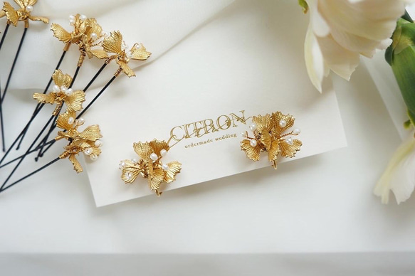 ［ sample sale ］gold flower petit earrings 1枚目の画像