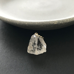 氷のような水晶♚ペンダントトップ 8枚目の画像