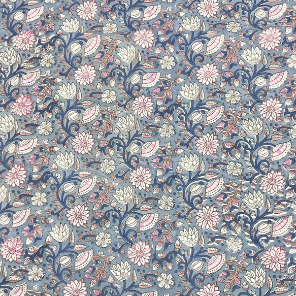 【50cm單位】灰藍白粉紅花朵印度手工塊印花布料棉質 第4張的照片