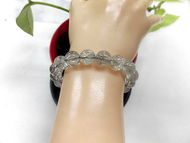 天然石 黒プラチナルチルクォーツ9.9～10.2mm玉ブレスレット 内周18.2cm　　240101285