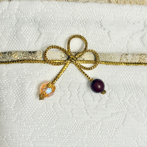 伊達衿 アンティーク名古屋帯使用 白×和柄＆金色紐 伊達襟 飾り襟 飾り