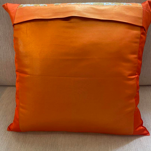 【売却済】正絹袋帯リメイククッションカバー&ティッシュBOXカバーset① 帯から作ったクッションカバー(45×45cm用) (黒に金糸*亀甲花模様