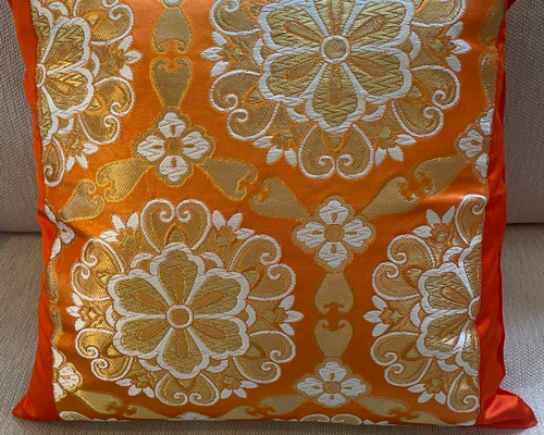 【完売】ラスト2点!!大人気!!金泊正絹袋帯リメイククッションカバー 完売】ラスト2点!!大人気!!金泊正絹袋帯リメイククッション