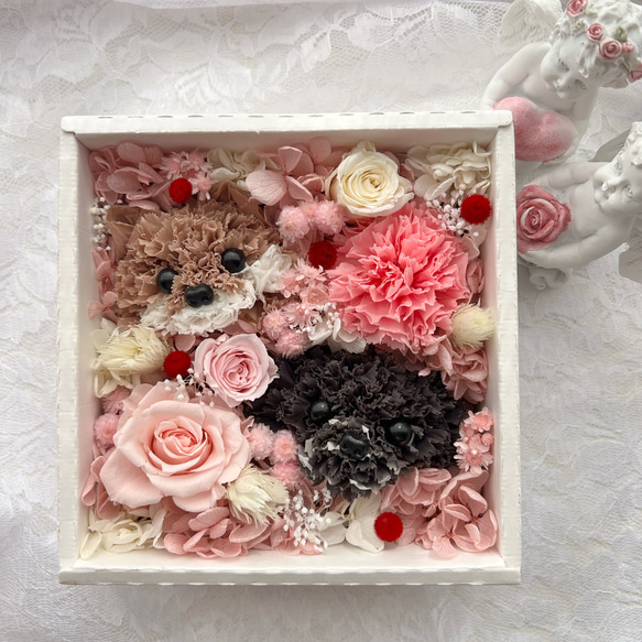 【オーダーメイド】たくさんのお花とワンちゃんの2wayフレームボックスアレンジ　母の日　プレゼント　犬　トイプードル 7枚目の画像