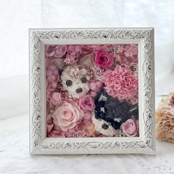 【オーダーメイド】たくさんのお花とワンちゃんの2wayフレームボックスアレンジ　母の日　プレゼント　犬　トイプードル 1枚目の画像