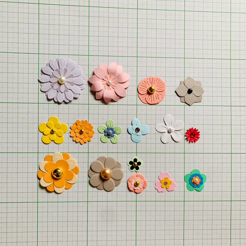 クラフトパンチ ダイカット カラフルフラワー ストーン付 色々セット