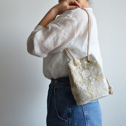 新作!  数量限定! プラネットチュール刺繍ポシェットマリンバッグ　エクリュベージュ　ミニショルダー　月と星 3枚目の画像