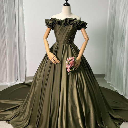 送料無料！カラードレス 深めな緑 取り外しオフショルダー スリット