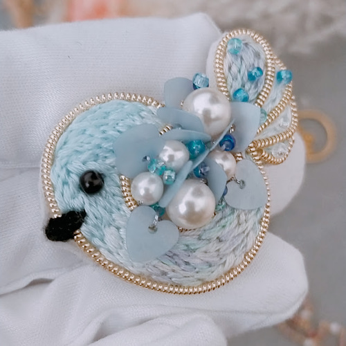 ビーズ刺繍】ちょうちょ・ブローチ | sararito