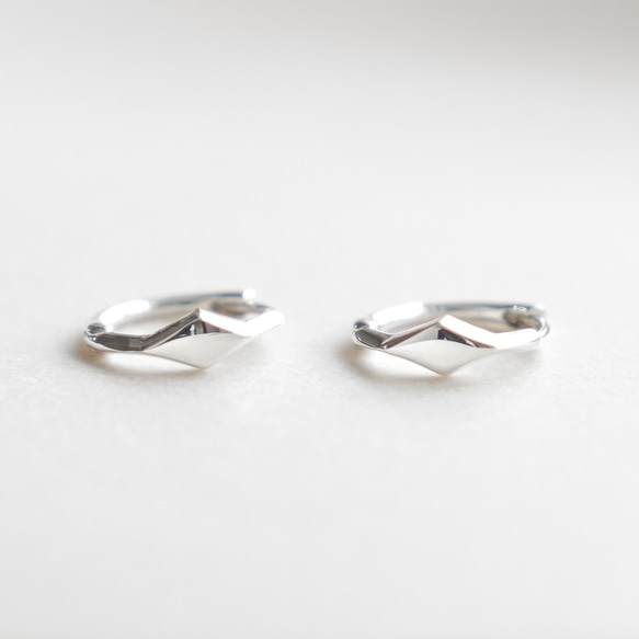 <Herz> Hoop Pierced Earrings / SV925 ≪送料無料≫ 2枚目の画像