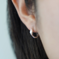 <Herz> Hoop Pierced Earrings / SV925 ≪送料無料≫ 1枚目の画像