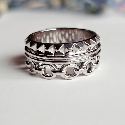 メンズライクリングな上質なシルバーリング、存在感のあるリングげ302