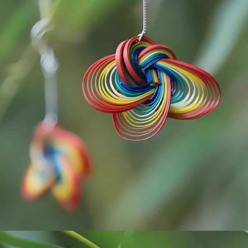 ハンドメイド 竹製 ピアス イヤリング 虹の雲 耳飾 竹色 極軽い ノン